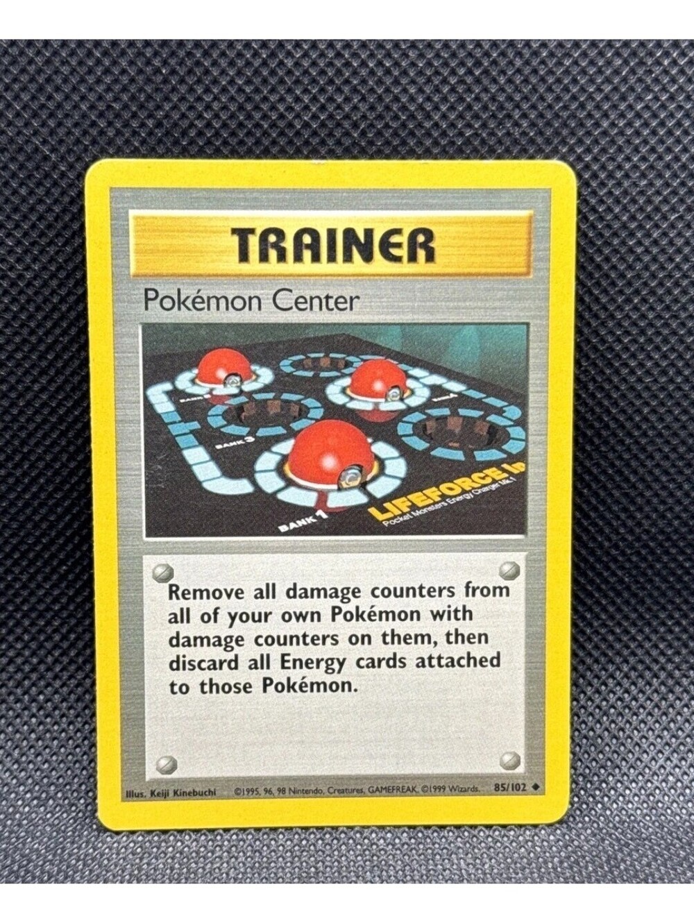 Pokémon Center Trainer #85/102-Ultra Rare-Shadowless